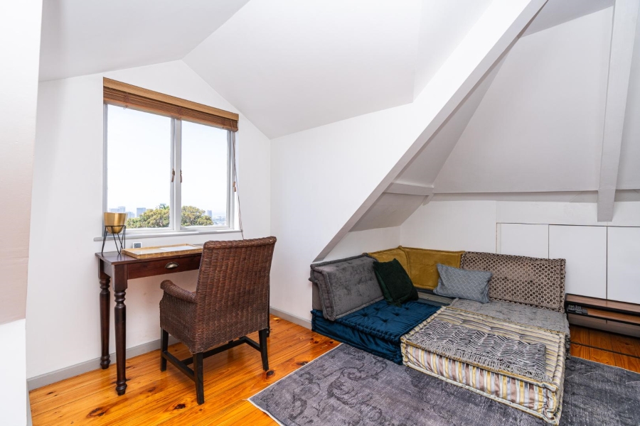 4 Bedroom Property for Sale in Oranjezicht Western Cape